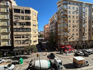 Flat  Avenida doctor galvez ginachero. Amplio piso exterior en pleno centro con 3 habitaciones y terraz