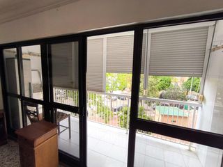 Pis  Calle baltasar gracián. Vivienda en la luz con metro, playa cercana y todos los servicio