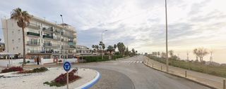 Etagenwohnung in Chilches. Exclusiva vivienda en edificio en primera línea de playa en chil
