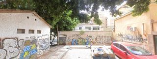 Haus in Parque Victoria Eugenia. Inmueble singular urbano ideal para proyecto residencial o apart