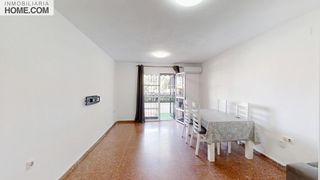Pis a Centro. Planta baja con terraza y patio en el cordobés  alhaurín de la t