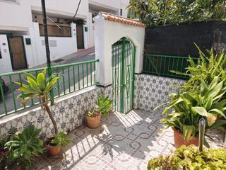 Casa en Cártama pueblo. Casa de pueblo con gran terraza en cártama