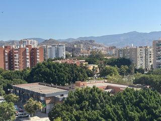 Appartamento in Portada Alta - Pol. Crta. De Cártama. Luminoso piso de 3 dormitorios en portada alta con vistas despej