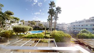 Piso en El Pinillo. Vivienda de alta calidad en el pinillo con terraza, garaje doble