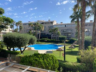 Pis a El Pinillo. Vivienda de alta calidad en el pinillo con terraza, garaje doble
