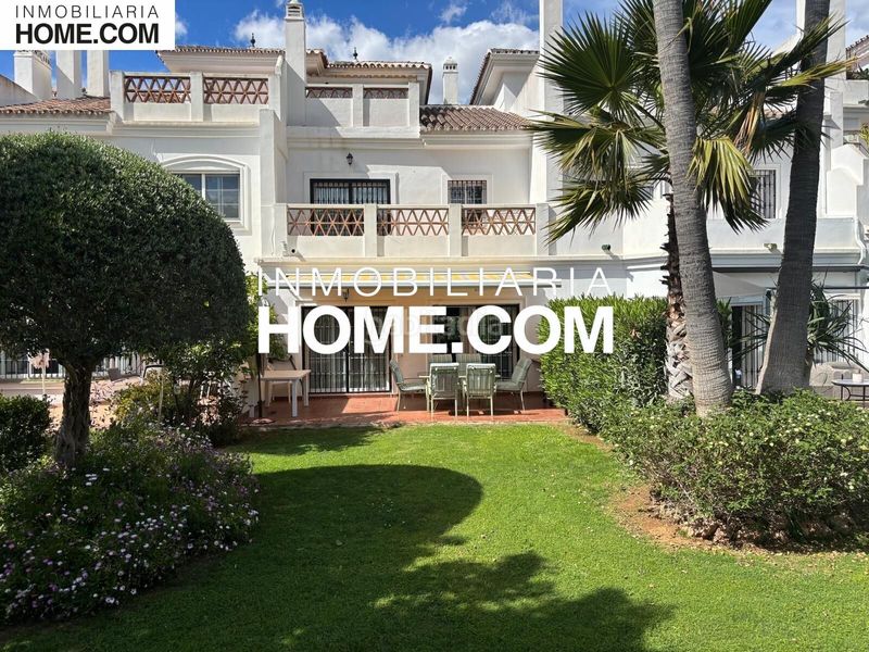 Foto fc1ddb79-4e78-4804-92d9-e1c9c3a58237. Casa adossada amb aparcament piscina a Buenavista-Lauro Golf Alhaurín de la Torre