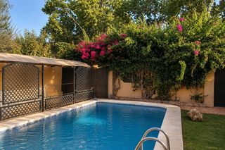 Affitto Casa bifamiliare  Avenida de la música. Chalet pareado con piscina privada y garaje en capellanía