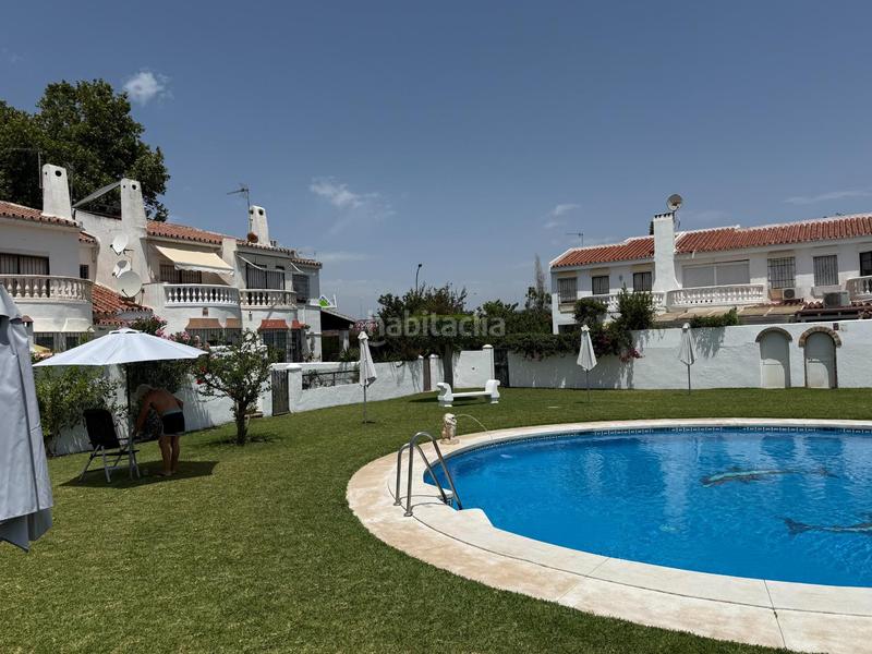 Foto 88ff389a-aef5-4218-bae3-663e4e1eeb40. Towny house with parking in Guadalmar Málaga