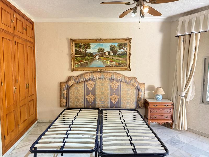 Foto f4973db2-5d38-4213-9fa0-db21bd110bc2. Towny house with parking in Guadalmar Málaga