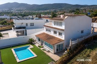 Xalet a Capellanía - Retamar. Villa exclusiva en alhaurín de la torre  zona capellanía  ermita