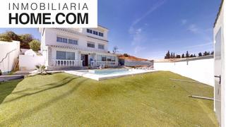Chalet en Capellanía - Retamar. Villa exclusiva en alhaurín de la torre  zona capellanía  ermita