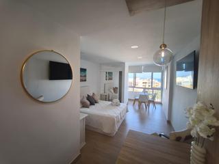 Studio  Avenida avenida del gamonal. Estudio muy bonito con vistas al mar recien reformado en benalmá