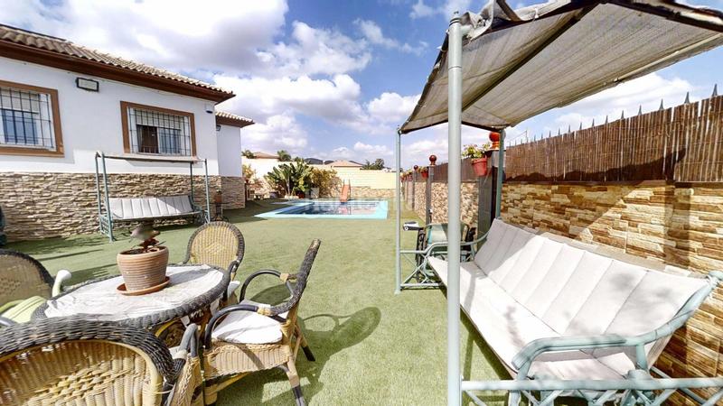 Foto 69325ec0-adff-4df5-80dd-aa6378c9e89f. Chalet mit parking pool in El Romeral-Peñón de Zapata Alhaurín de la Torre