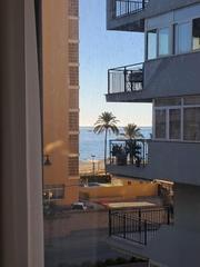 Piso en Las Gaviotas - Carvajal. Piso en venta en fuengirola  segunda línea de playa,