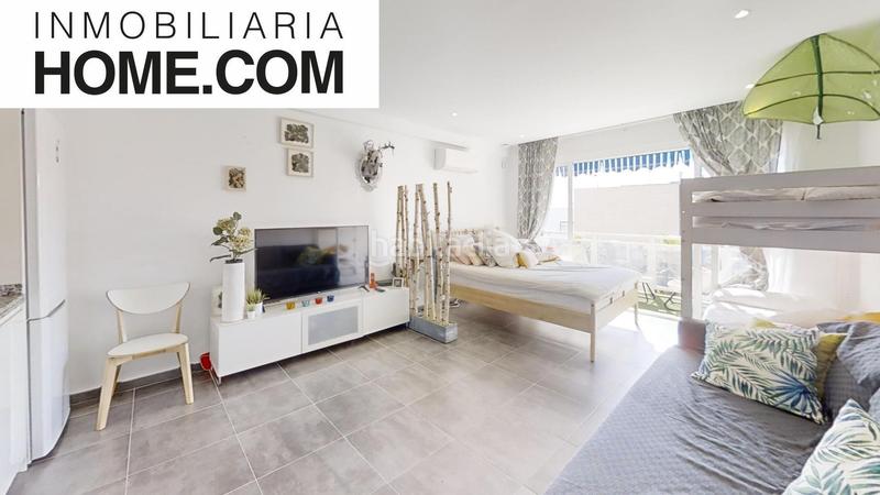 Foto f38e91ad-8e19-408c-b44f-c33b4017c4cd. Appartement dans Montemar Torremolinos