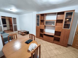 Location Appartement à Parque Victoria Eugenia. Alquiler piso arroyo de los angeles