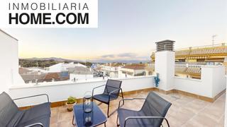 Haus in Centro. Casa  dúplex seminuevo de 2024 en pleno centro con terraza panor