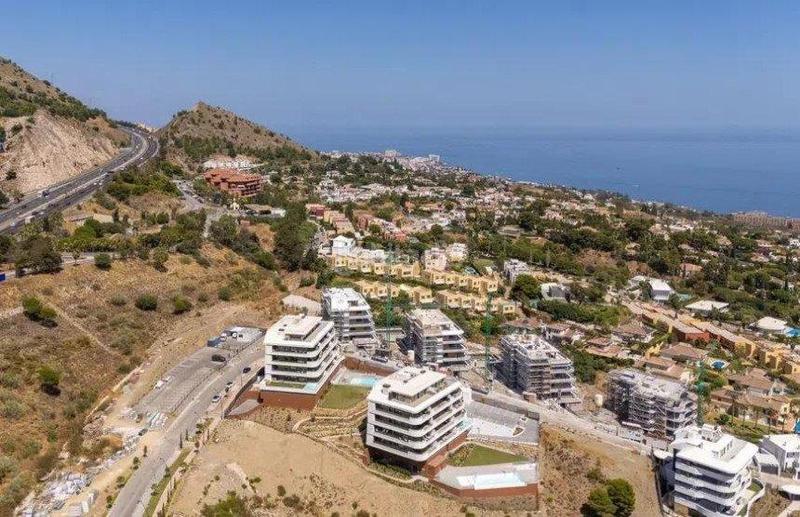 Foto 87881dae-80c0-4a0d-b349-8f8cb55a4b39. Location appartement avec parking piscine dans La Capellanía - El Higuerón Benalmádena