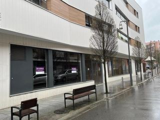 Affitto Locale commerciale  Montevideo etorbidea. Local comercial en alquiler en avenida montevideo  durango