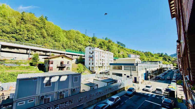 Foto dced5298-4755-4e67-a38c-b230b237d643. Pis a Eibar