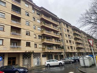 Flat  Jose antonio agirre lehendakaria kalea. Piso en venta en durango j. a. agirre lehendakari con acceso dir