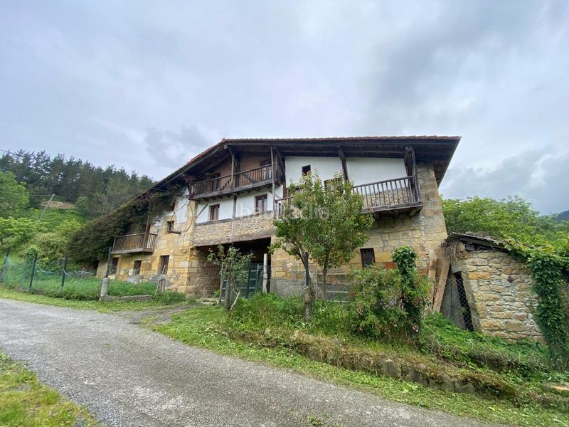 Foto 90e862e2-db57-4b88-b9f9-2a661b1ccf4a. Casa a Berriz