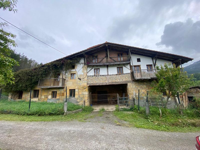 Foto f7ebec82-4ec9-40c1-aa02-800437db90bb. Casa a Berriz