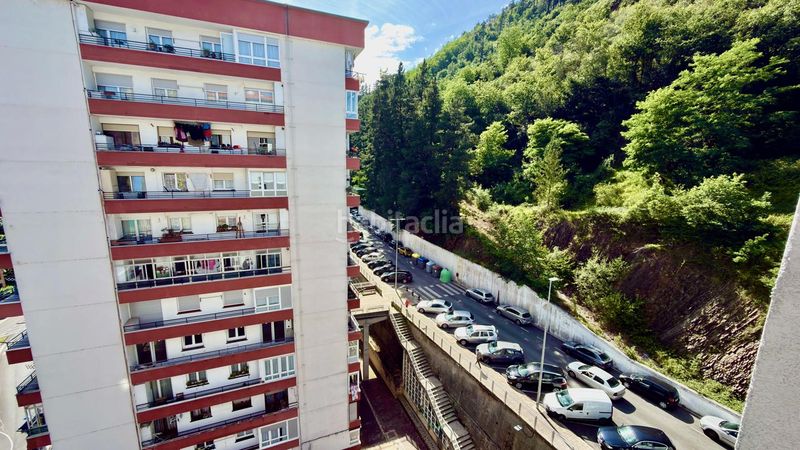 Foto 05ac002a-246d-4299-ad5a-0a06e59218f4. Flat in Eibar