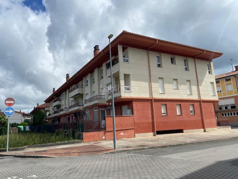 Foto a641bfea-5953-4e0a-9ba4-48b5c06fc656. Pis amb calefacció aparcament a Otxandio