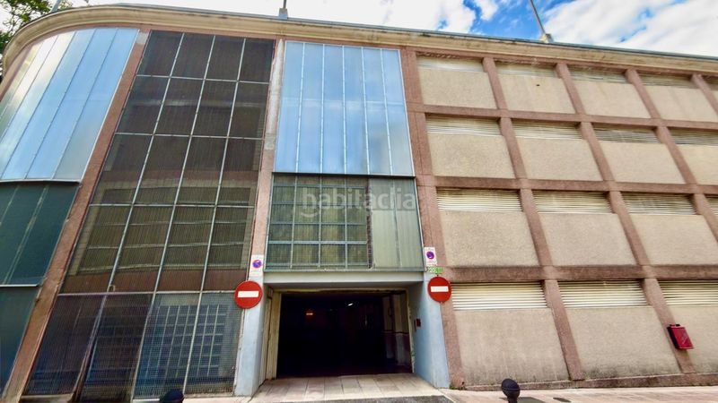 Foto 83088853-8dc0-4c5d-a1bf-5c0baabf993e. Aparcament cotxe a Eibar