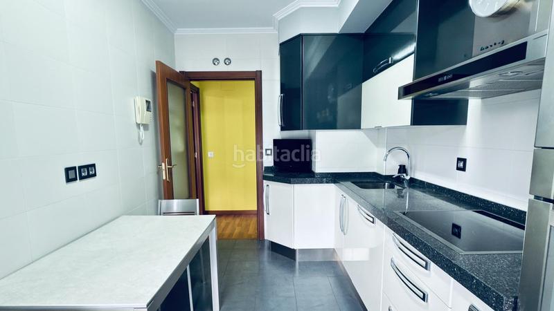 Foto c7a3c11b-88bd-4ca3-a118-606aa9c6bf78. Piso en Ermua
