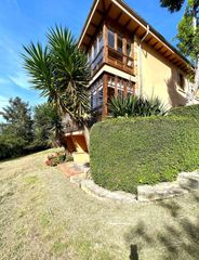 Casa  Infiesto - sofelguera. Palacio en infiesto . oriente de asturias