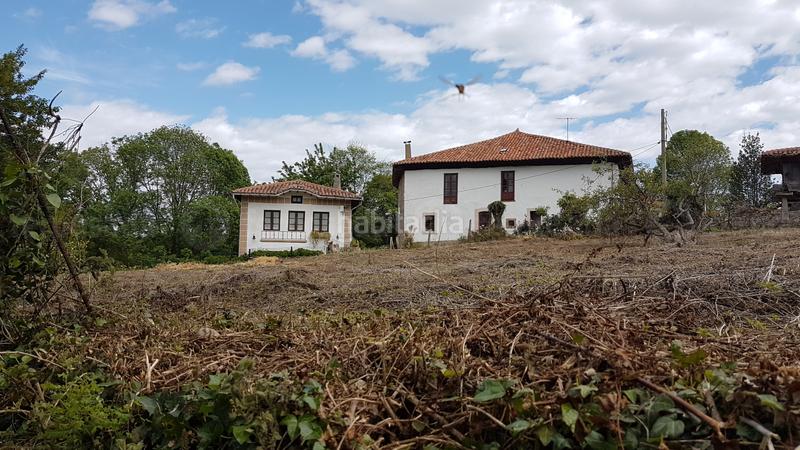 Foto ece77789-abe2-4aeb-93fc-230780eb4bf2. Terreny residencial a Colunga