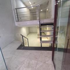 Local Comercial en CL CAVEDA