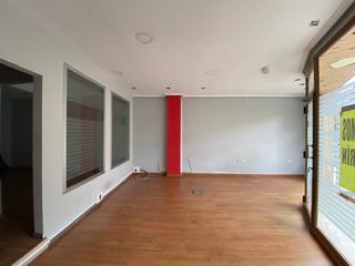 Local Comercial en Oviedo - AV PUMARIN