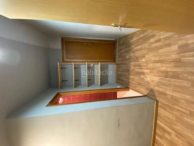 Foto 4cf3bb24-1911-46a7-a304-bda697edd072. Location local commercial dans Milán - Pumarín Oviedo