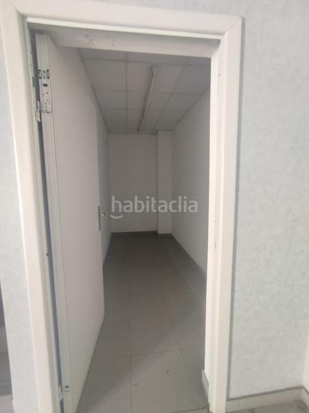 Foto 17bb4a64-c646-40aa-8d9c-24724b3c49c3. Lloguer local comercial a La Florida Oviedo