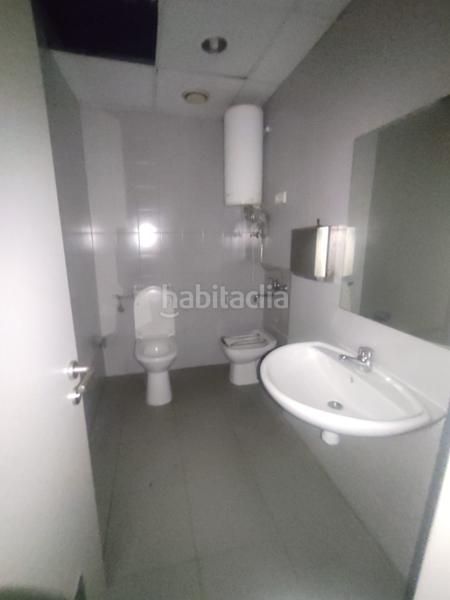 Foto 549ba0d4-a740-464b-8a84-5169e804dc6f. Rent business premise in La Florida Oviedo