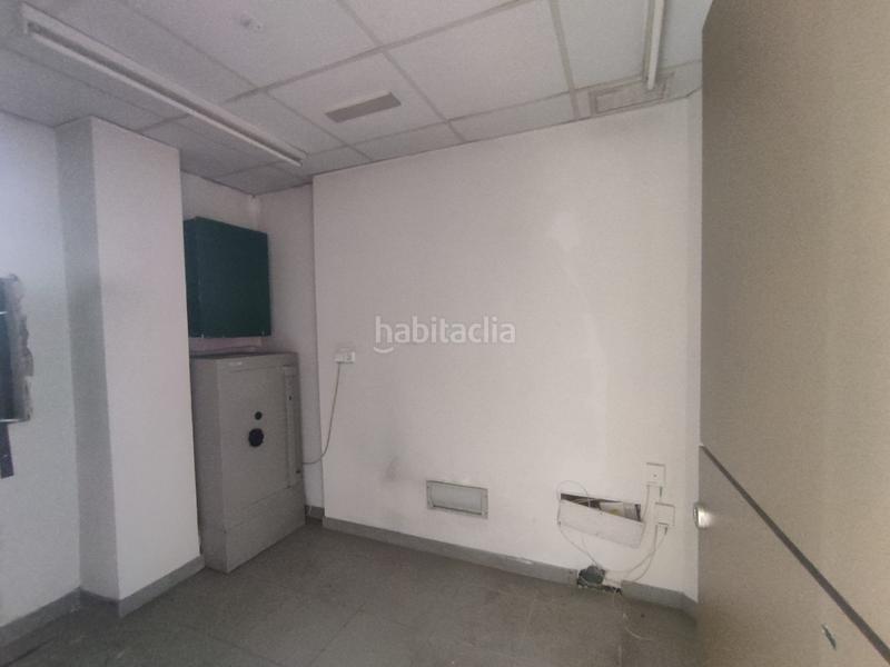 Foto f6980436-9dc6-41c7-b6a6-69b81ff1a2c4. Rent business premise in La Florida Oviedo