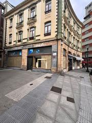 Location Local commercial  Covadonga. Local en zona premium gijón