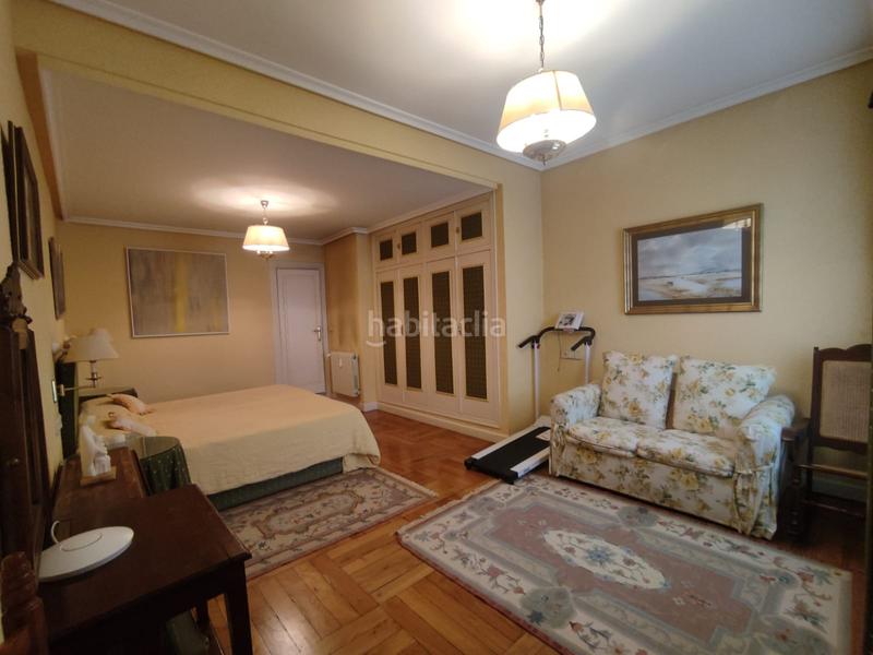 Foto 763c54aa-40c6-46eb-8bb8-d7e4c077eda4. Etagenwohnung mit heizung in Salesas - Foncalada - Campoamor Oviedo