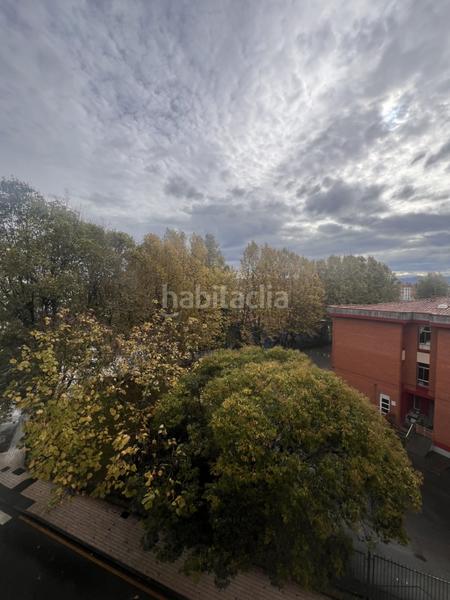 Foto 0235b09f-89e4-423b-b11c-4503a1a9eb3b. Flat with heating in El Natahoyo Gijón