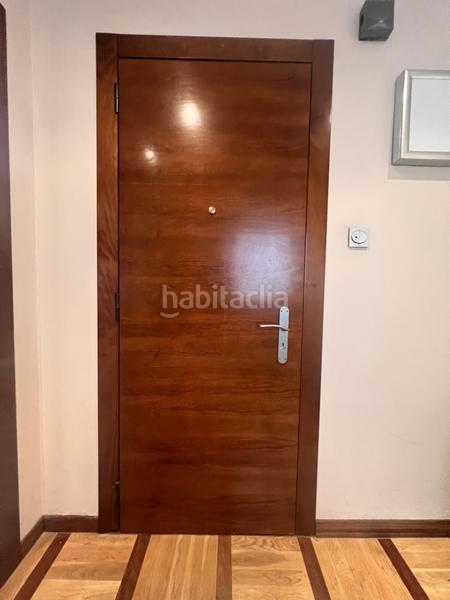 Foto 09e2071e-6a75-4947-a9d5-86fa26133429. Flat with heating in El Natahoyo Gijón