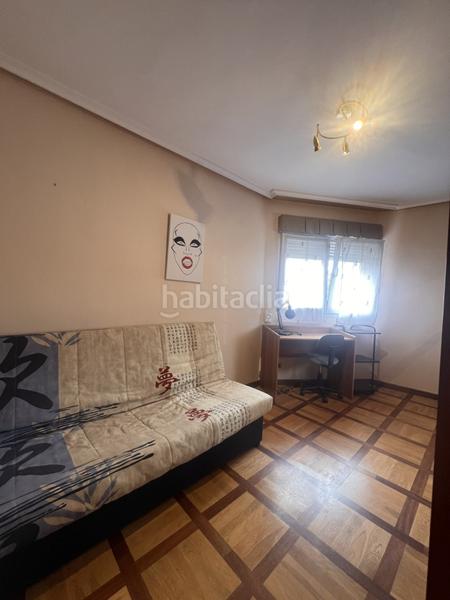 Foto 75d3531b-c203-4015-ba51-8d61eee7e9c4. Flat with heating in El Natahoyo Gijón