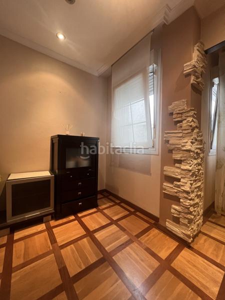 Foto f1c2e5d9-f7e6-4443-a4ba-9e065e4a328e. Flat with heating in El Natahoyo Gijón