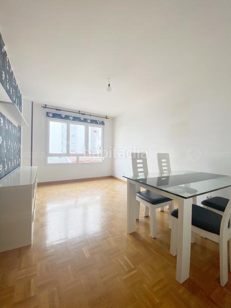 Foto a16e17c2-352b-4f4b-ad53-ed52a8deac35. Alquiler piso apartamento a un paso de la playa en Gijón