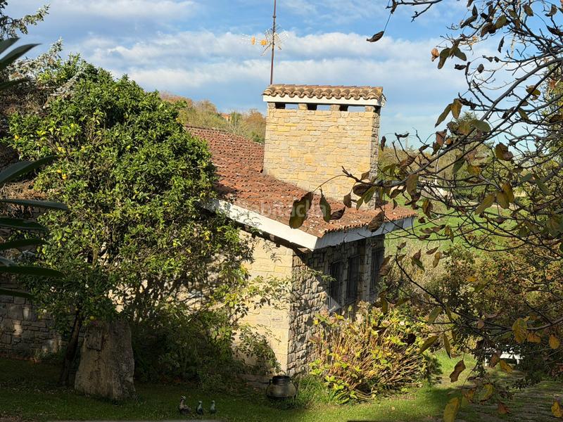 Foto 0f7debf6-e5de-4e4f-b585-2cf52e4276bf. Casa con riscaldamento parcheggio in Bernueces Gijón