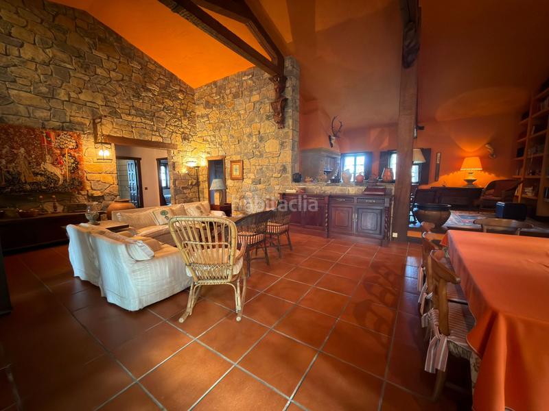 Foto 260d3964-52c2-4142-ab40-e58d43d0bb6f. Casa con riscaldamento parcheggio in Bernueces Gijón