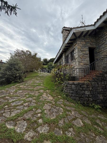 Foto 36315a05-00ce-47cb-8481-b046ef792532. Casa con riscaldamento parcheggio in Bernueces Gijón