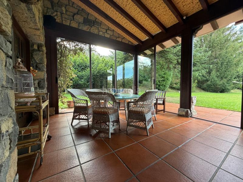 Foto cc20da15-b256-44b5-b9e1-8af3fd53137a. Casa con riscaldamento parcheggio in Bernueces Gijón